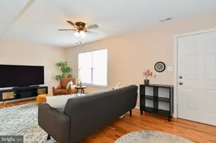 407 Emily Ln, Winchester, VA 22602 - Photo 2