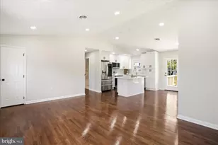 306 Tanager Dr, Stephens City, VA 22655 - Photo 4