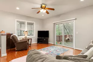 1304 Lakeview Dr, Cross Junction, VA 22625 - Photo 10