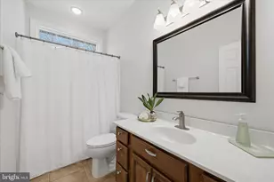 634 Lakeview Dr, Cross Junction, VA 22625 - Photo 40