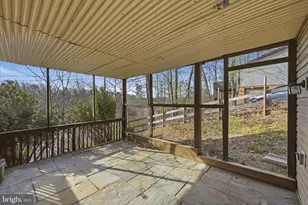 634 Lakeview Dr, Cross Junction, VA 22625 - Photo 48