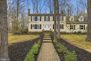 256 Brookneil Dr, Winchester, VA 22602 - Photo 2