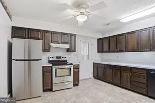 118 Carroll Dr, Stephens City, VA 22655 - Photo 14