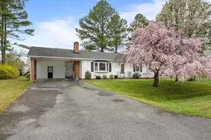 118 Carroll Dr, Stephens City, VA 22655 - Photo 1