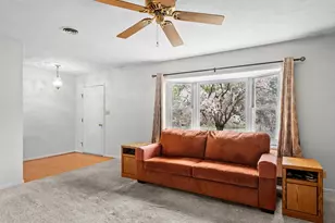 118 Carroll Dr, Stephens City, VA 22655 - Photo 8