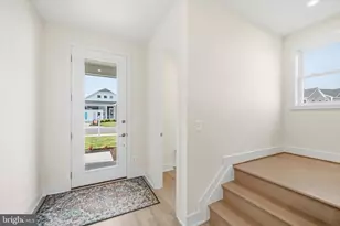 104 Wagtail Ln, Winchester, VA 22603 - Photo 2
