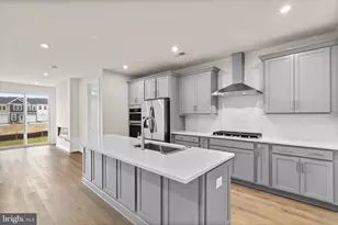 102 Keystone Ln, Winchester, VA 22603 - Photo 8