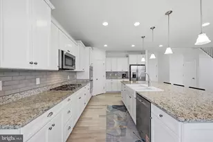 223 Dartmoor Dr, Stephens City, VA 22655 - Photo 8
