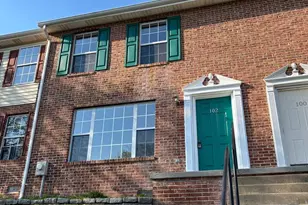 102 Waterford Ln, Winchester, VA 22602 - Photo 2