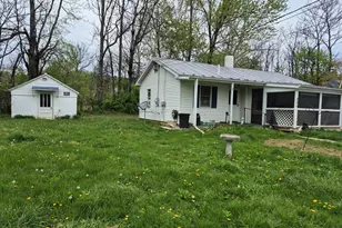 200 Middle Ln, Gore, VA 22637 - Photo 2