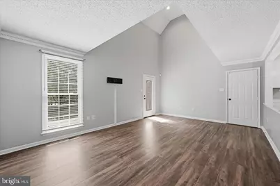 400 Lakeview Drive, Cross Junction, VA 22625 - Photo 10