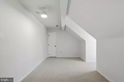 400 Lakeview Drive, Cross Junction, VA 22625 - Photo 32