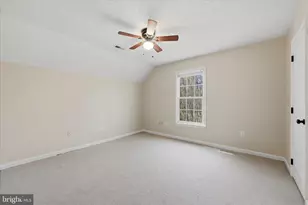 400 Lakeview Dr, Cross Junction, VA 22625 - Photo 34