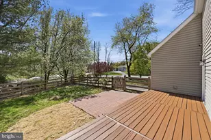 400 Lakeview Dr, Cross Junction, VA 22625 - Photo 40