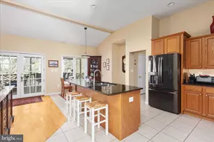 203 Northwood Cir, Cross Junction, VA 22625 - Photo 12