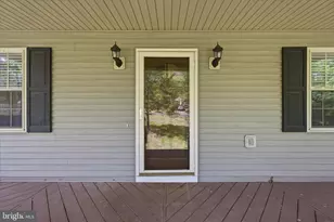407 Dogwood Dr, Cross Junction, VA 22625 - Photo 6