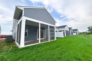 104 Zinnia Ln, Winchester, VA 22603 - Photo 2