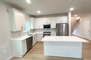 104 Zinnia Ln, Winchester, VA 22603 - Photo 6