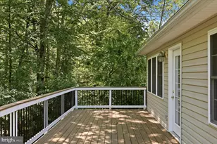 1201 Lakeview Dr, Cross Junction, VA 22625 - Photo 46