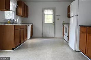 218 Bluebird Dr, Stephens City, VA 22655 - Photo 4
