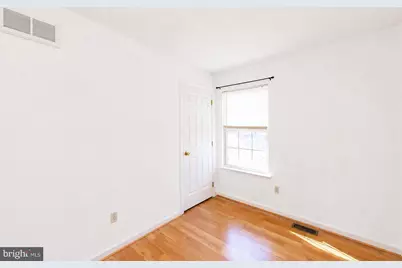 304 Chatham Square, Winchester, VA 22601 - Photo 16