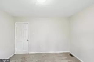 102 Northwood Cir, Cross Junction, VA 22625 - Photo 20