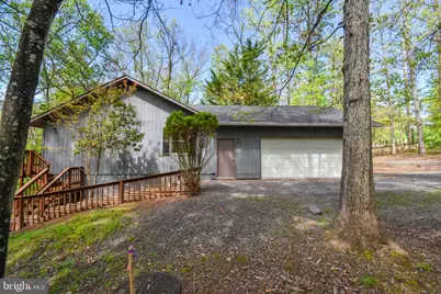 102 Northwood Circle, Cross Junction, VA 22625 - Photo 2