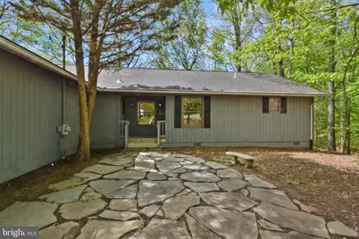 102 Northwood Circle, Cross Junction, VA 22625 - Photo 4