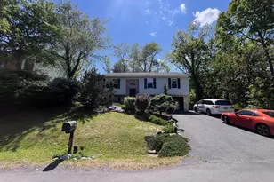 217 Pembridge Dr, Winchester, VA 22602 - Photo 2