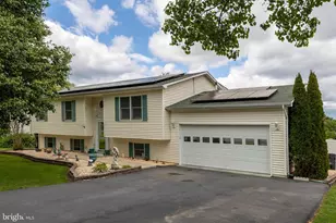 132 Nightingale Ave, Stephens City, VA 22655 - Photo 2