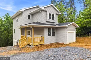 607 South Lakeview, Cross Junction, VA 22625 - Photo 4