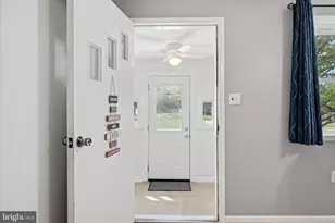 115 Hickory Ln, Winchester, VA 22603 - Photo 8