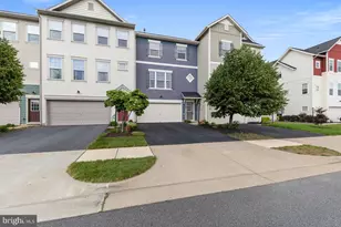 107 Blackford Dr, Stephenson, VA 22656 - Photo 2