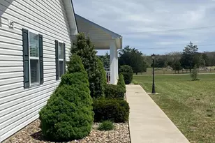 447 Plow Run Ln, Winchester, VA 22602 - Photo 10