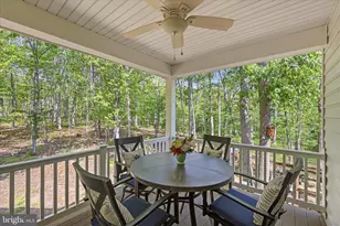 350 Plow Run Ln, Winchester, VA 22602 - Photo 2