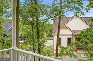 514 Sleigh Dr, Cross Junction, VA 22625 - Photo 10