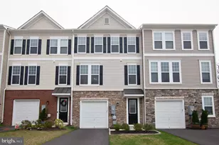 136 Solara Dr, Winchester, VA 22602 - Photo 1