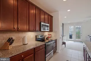 136 Solara Dr, Winchester, VA 22602 - Photo 18