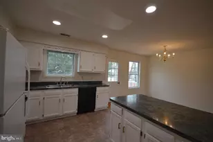 114 Providence Dr, Winchester, VA 22602 - Photo 4