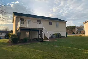 114 Providence Dr, Winchester, VA 22602 - Photo 2