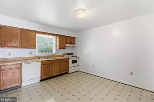 820 Locust St, Stephens City, VA 22655 - Photo 8