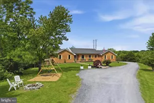 242 Old Plantation Ln, Stephens City, VA 22655 - Photo 4