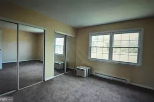 1050 Filbert St, Stephens City, VA 22655 - Photo 8