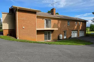 1611 Apple Pie Ridge Rd, Winchester, VA 22603 - Photo 2