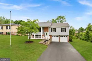 187 Village Ct, Winchester, VA 22602 - Photo 2