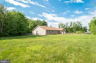 1001 N Timber Ridge Rd, Cross Junction, VA 22625 - Photo 2