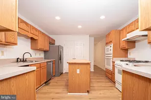 1001 N Timber Ridge Rd, Cross Junction, VA 22625 - Photo 16