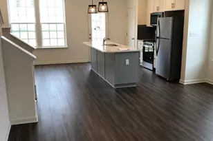 100 Copeley Cir, Winchester, VA 22602 - Photo 2