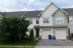 402 Kintyre Ln, Stephens City, VA 22655 - Photo 2