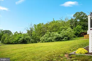 103 Fairway Cir, Cross Junction, VA 22625 - Photo 32